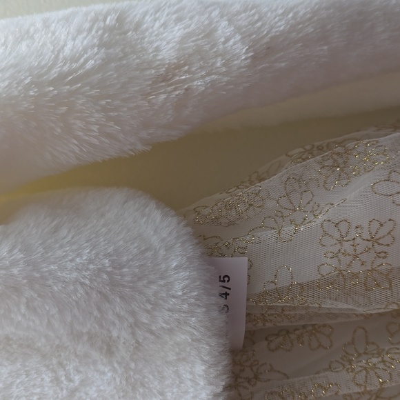 Girls' Size 4/5 Rare Editions Ivory and Gold Dress And Faux Fur Jacket Set - Picture 14 of 16
